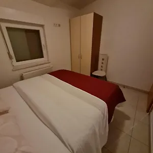 And Niki 2 Kaštela