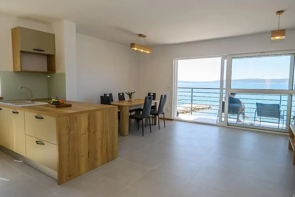 Stunning Beachfront Apartment With Roof Terrace Kastela 0*,  Croatia